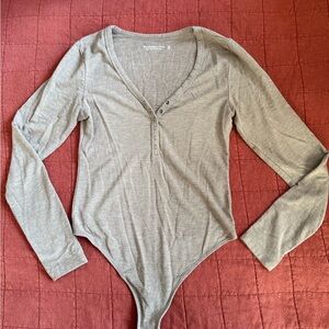 Abercrombie & Fitch Beige Buttoned Bodysuit